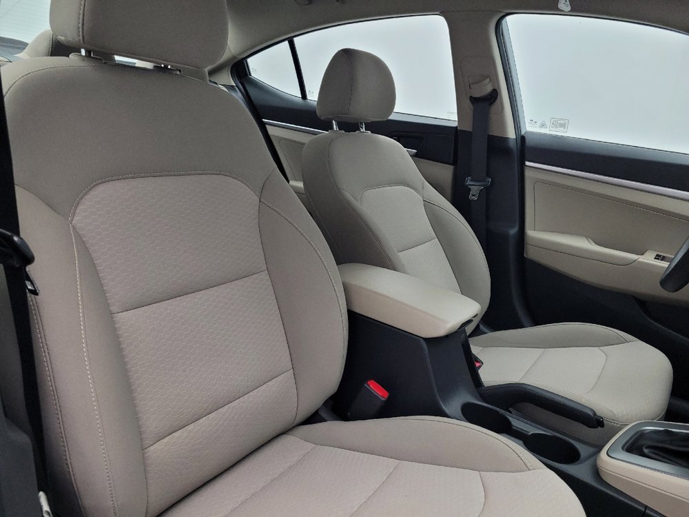 Used 2019 Hyundai Elantra SE image 21