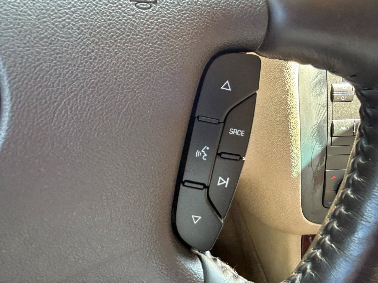 Used 2008 Buick Lucerne CXS FWD image 19