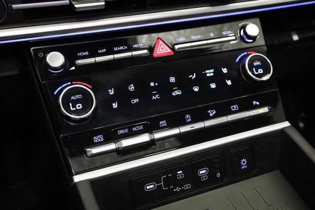 Used 2024 Hyundai Santa Fe Limited image 22