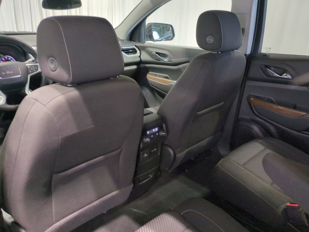 Used 2023 GMC Acadia SLE w/ Driver Convenience Package image 22