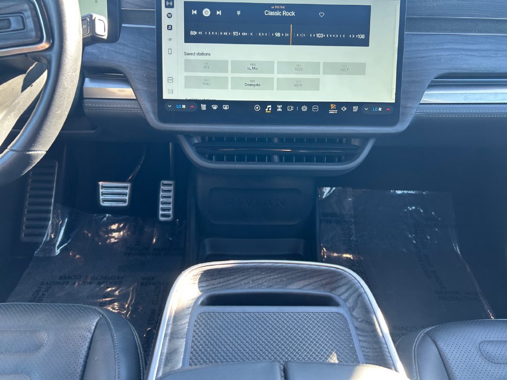 Used 2022 Rivian R1T Adventure AWD/4WD image 16