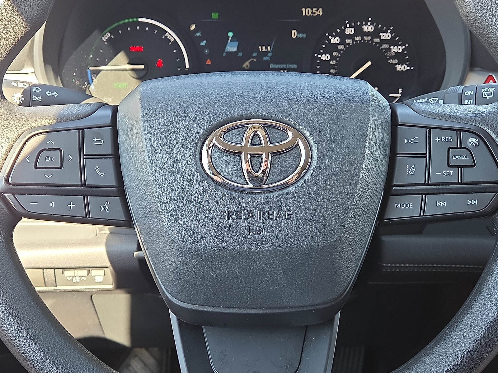 Used 2025 Toyota Sienna LE image 16