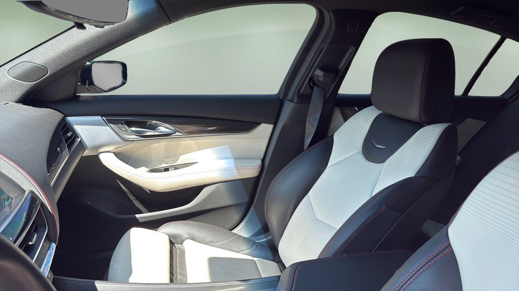 Certified 2022 Cadillac CT5 V w/ Premium Package AWD/4WD image 19