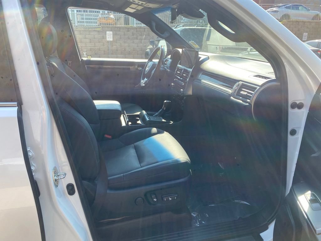 Used 2023 Lexus GX 460 Premium w/ Premium Plus Package AWD/4WD image 13