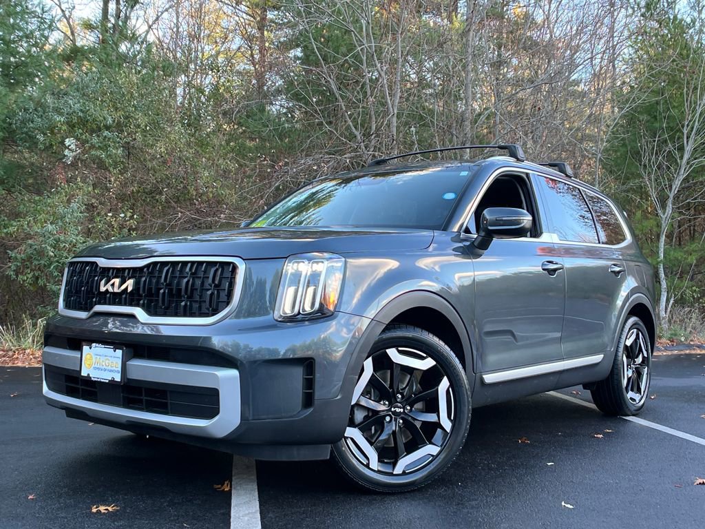 Used 2023 Kia Telluride EX w/ EX Captain's Chair Package image 1