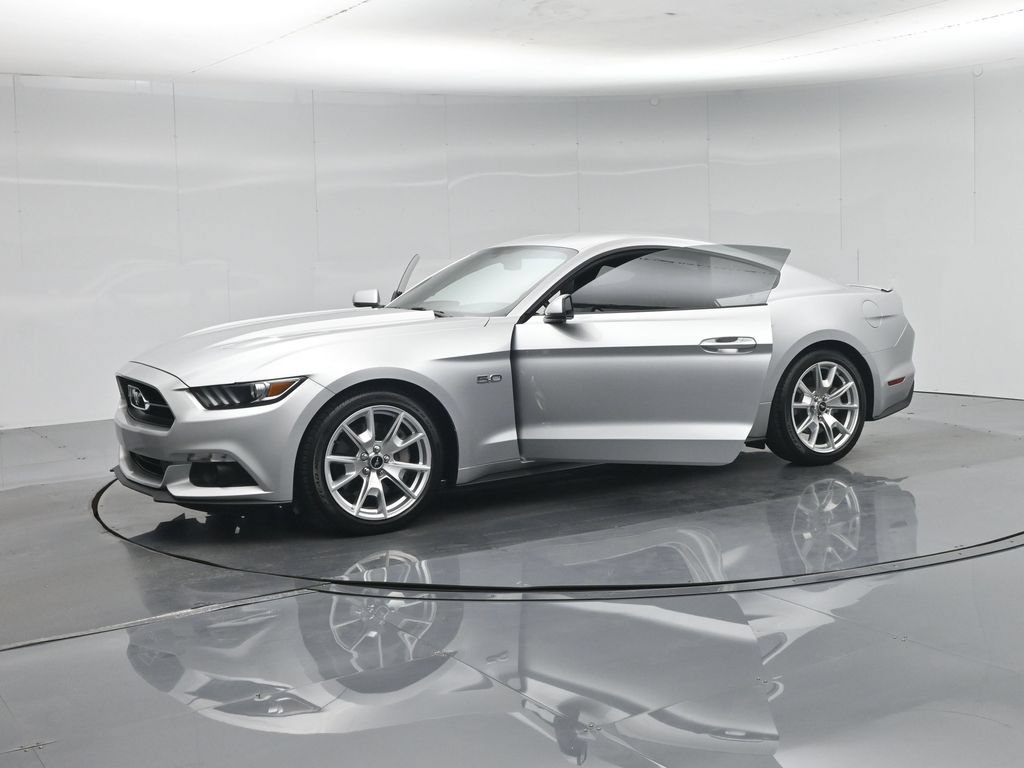 Used 2015 Ford Mustang GT Premium w/ Equipment Group 401A RWD image 5