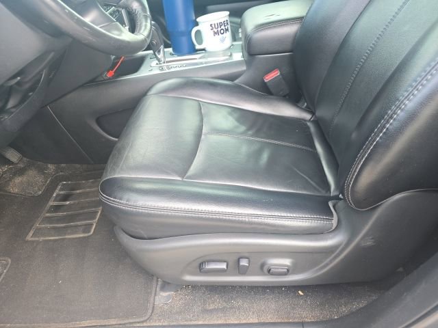 Used 2020 Nissan Pathfinder SL FWD image 10