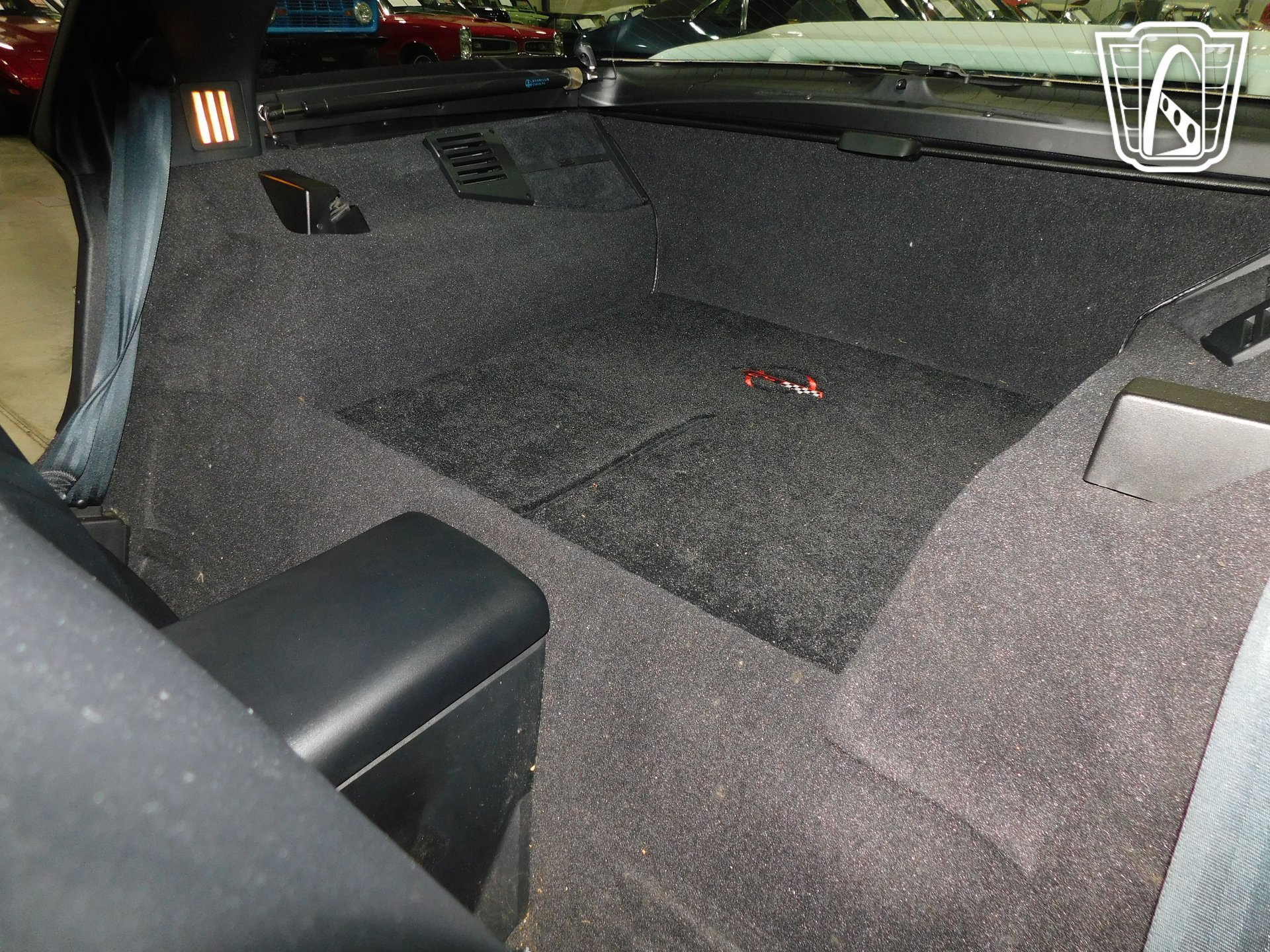 Used 1992 Chevrolet Corvette Coupe RWD image 8