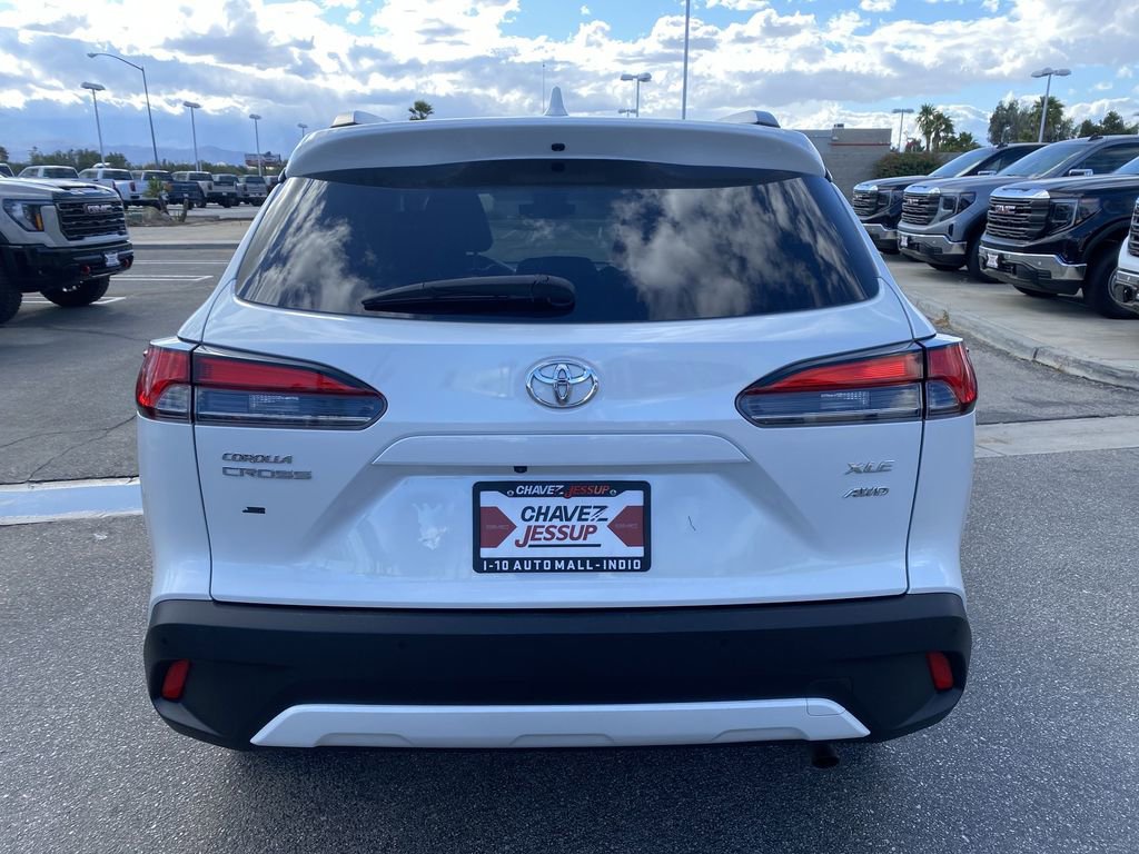 Used 2022 Toyota Corolla Cross XLE AWD/4WD image 31