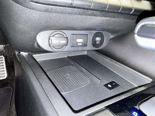 Used 2025 Hyundai Elantra Sport FWD image 19