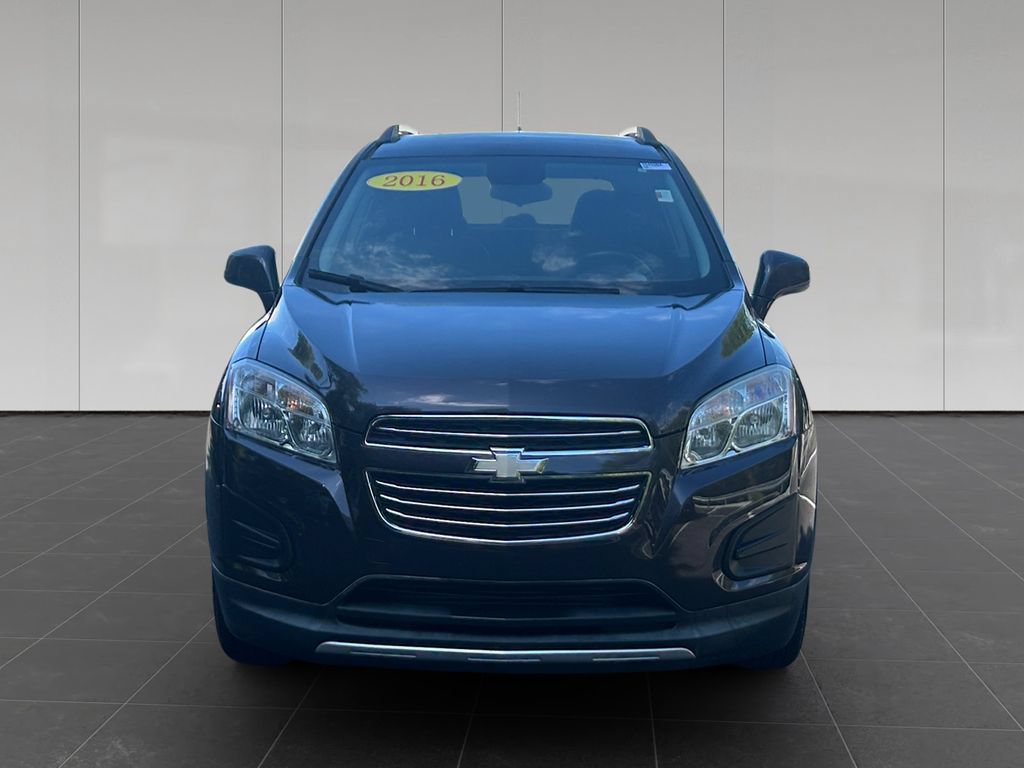 Used 2016 Chevrolet Trax LT w/ LT Convenience Package AWD/4WD image 8