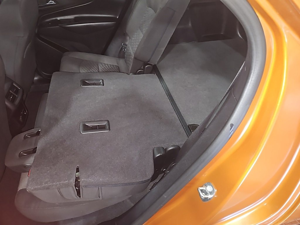 Used 2018 Chevrolet Equinox LT w/ Sun & Infotainment Package image 26