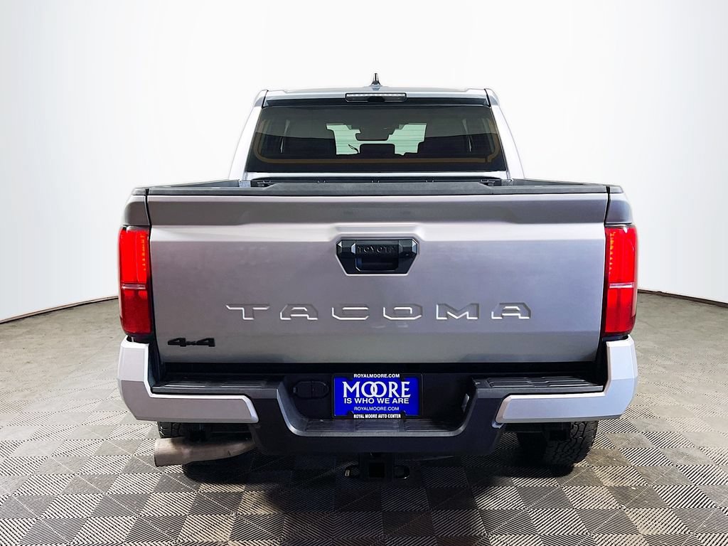 Certified 2025 Toyota Tacoma TRD Off-Road AWD/4WD image 6