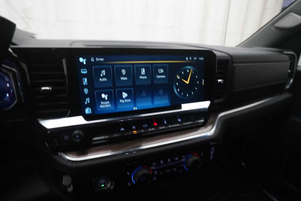 Used 2024 Chevrolet Silverado 1500 LT AWD/4WD image 18
