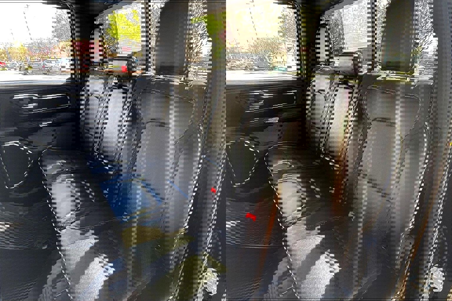 Used 2022 RAM 1500 Laramie AWD/4WD image 30