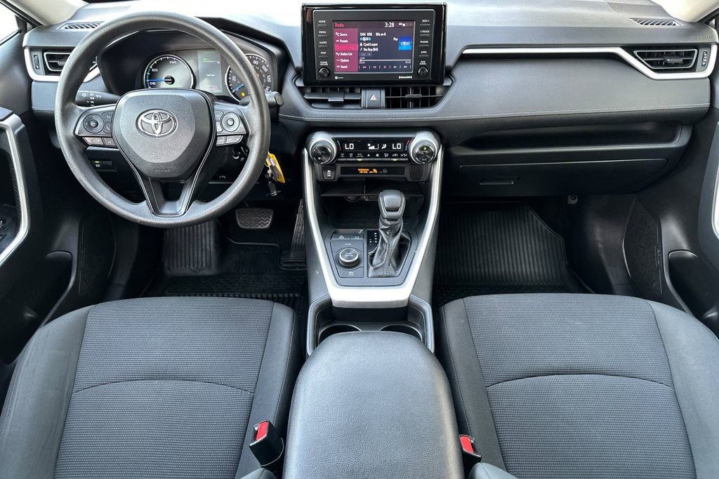 Used 2020 Toyota RAV4 LE w/ All Weather Liner Package AWD/4WD image 13