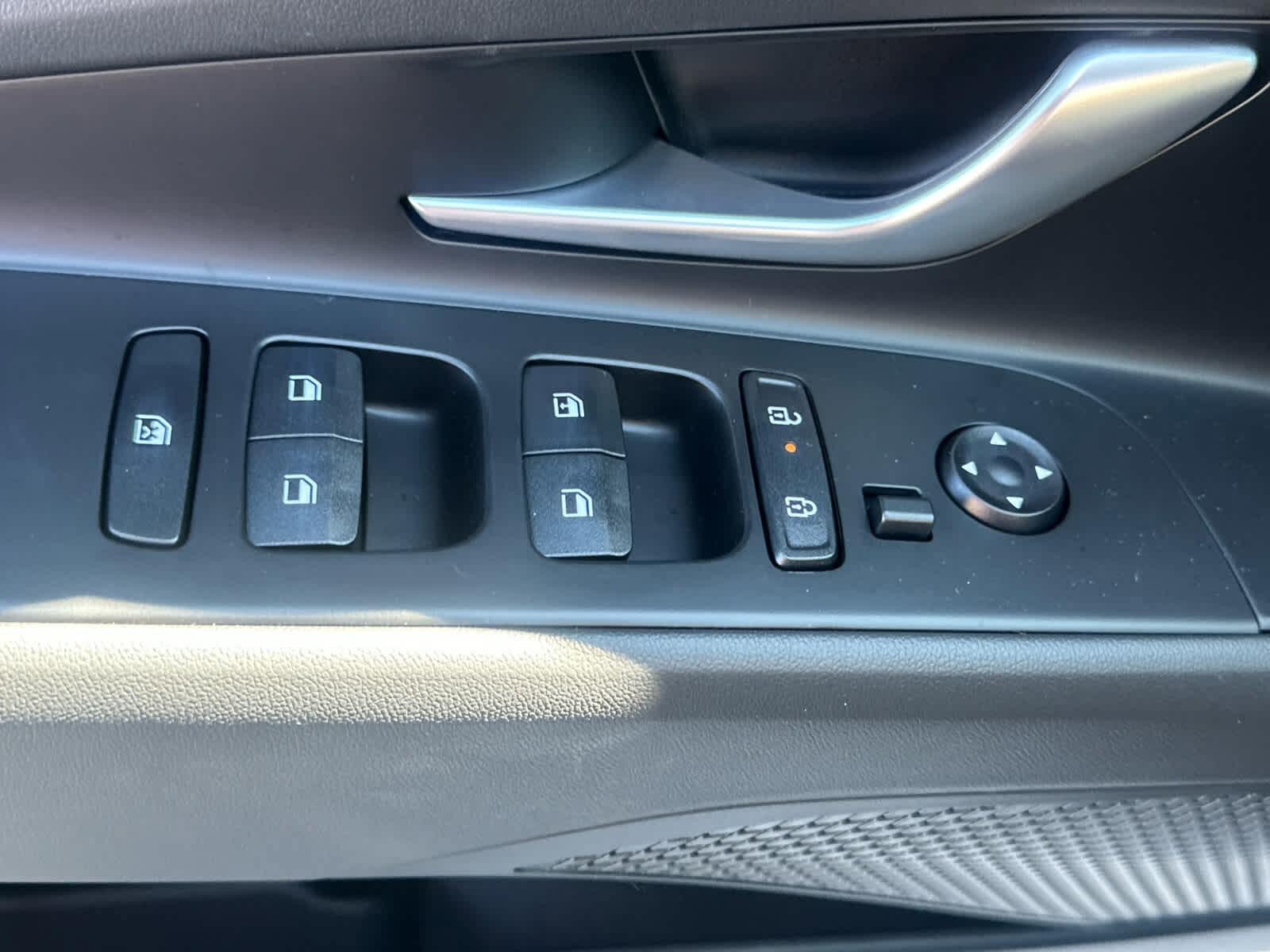 New 2026 Hyundai Elantra SE FWD image 17