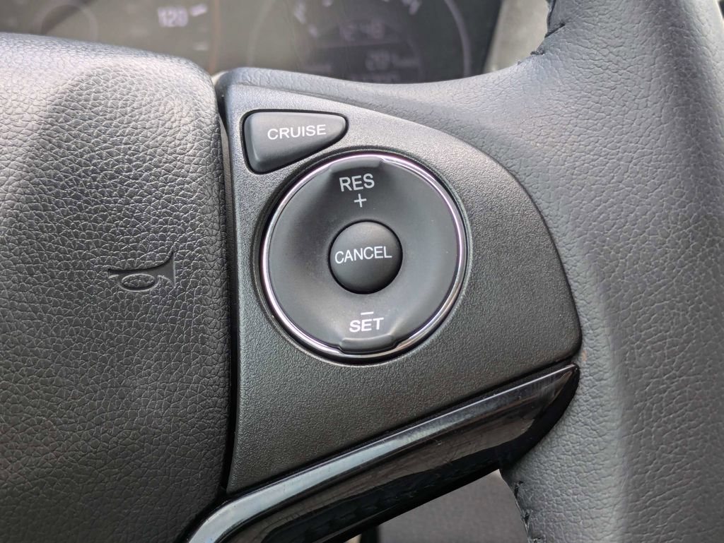 Used 2017 Honda HR-V EX-L image 36