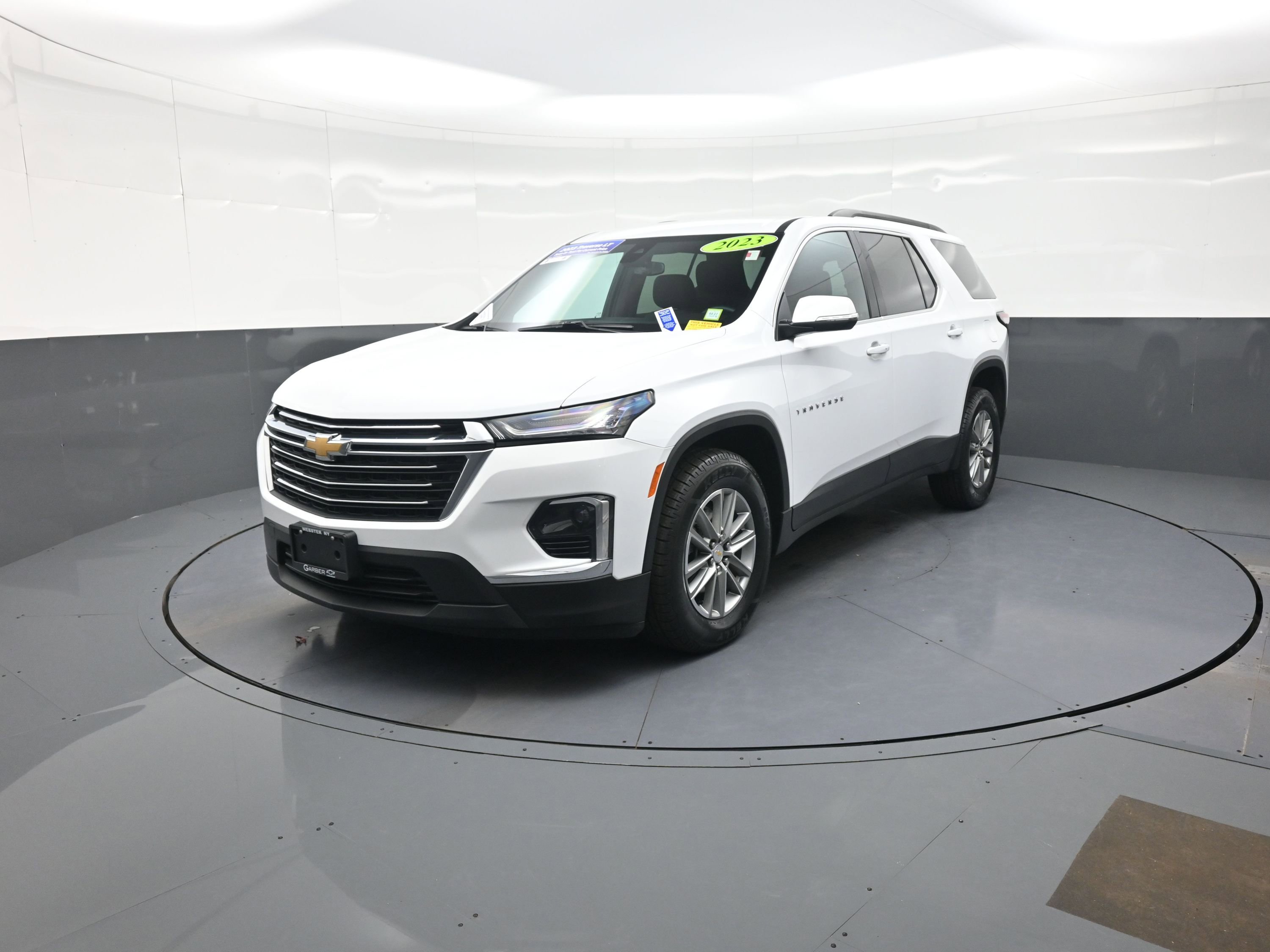 Used 2023 Chevrolet Traverse LT image 7