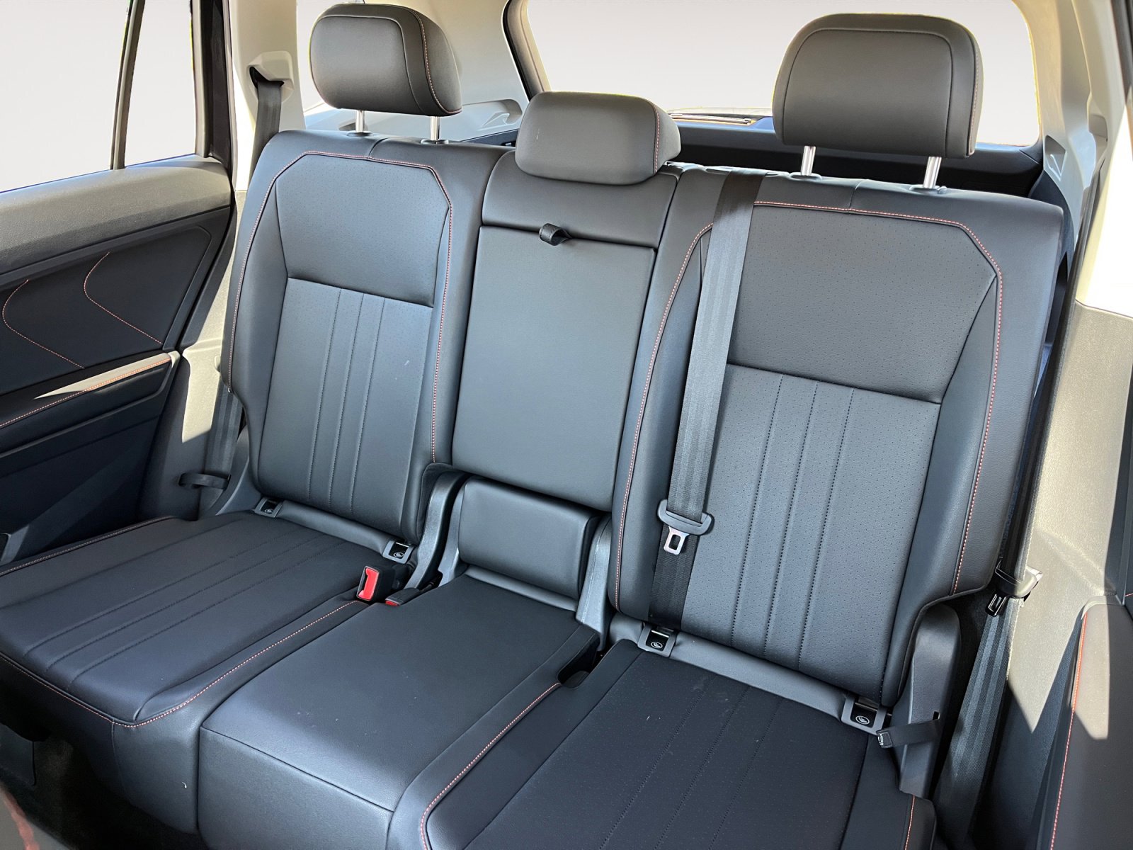 Certified 2024 Volkswagen Tiguan Wolfsburg Edition image 17