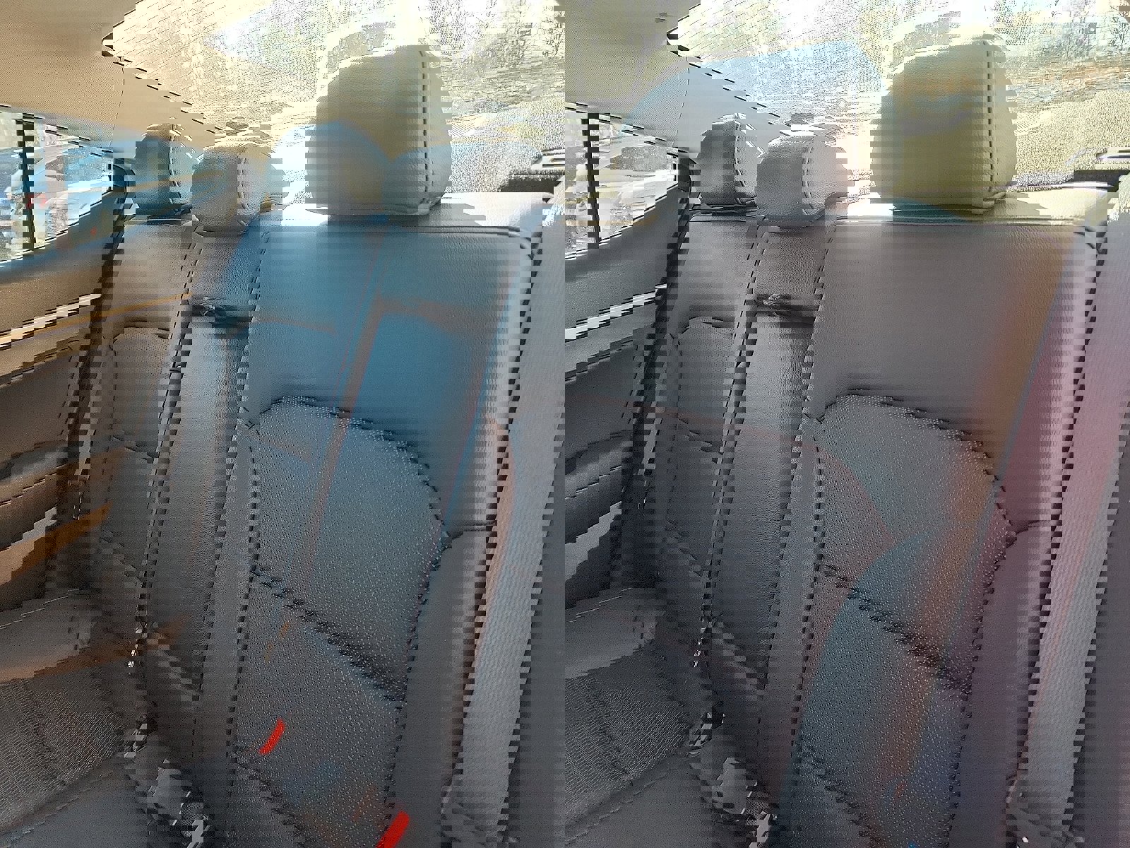 Used 2017 Hyundai Elantra Limited w/ Limited Tech Package 04 image 25