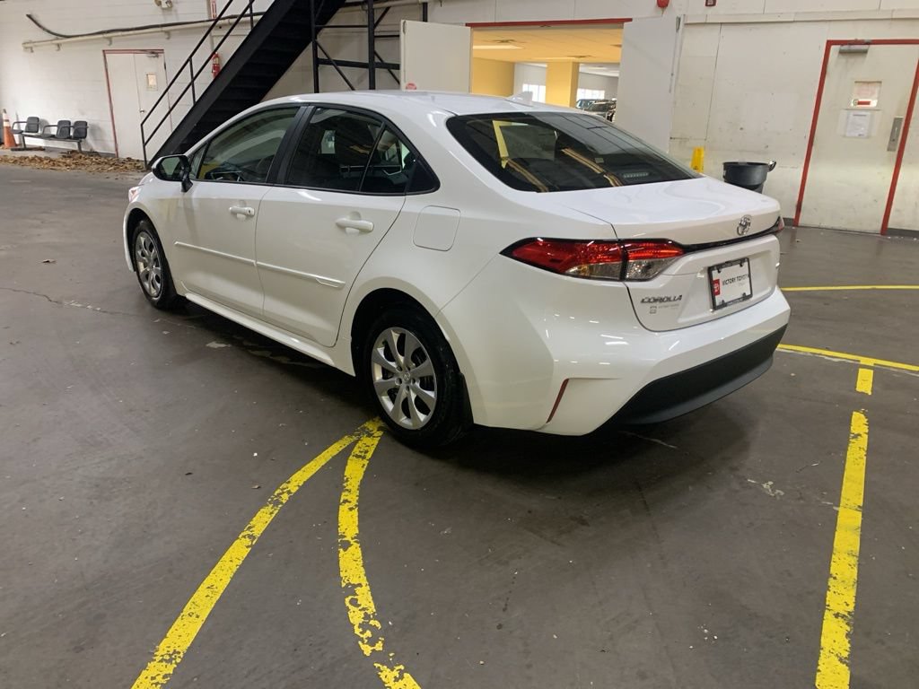 New 2026 Toyota Corolla LE FWD image 4