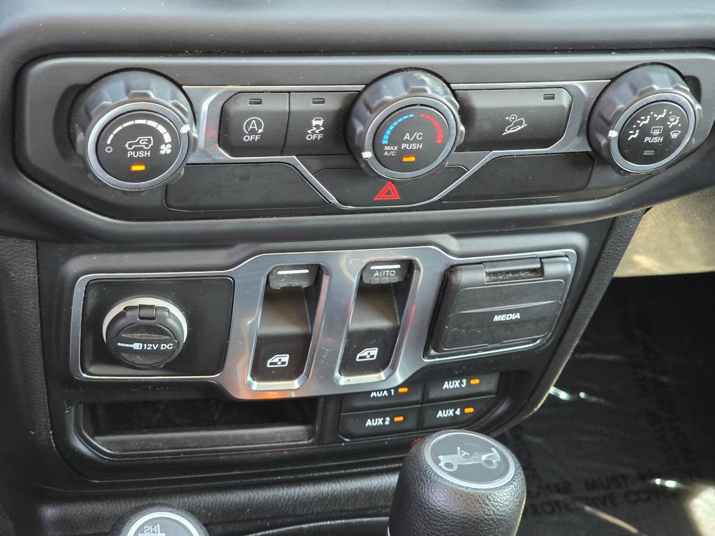 Used 2019 Jeep Wrangler Sport AWD/4WD image 33