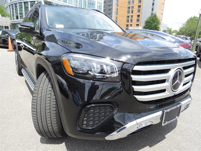 Used 2026 Mercedes-Benz GLS 450 4MATIC image 32