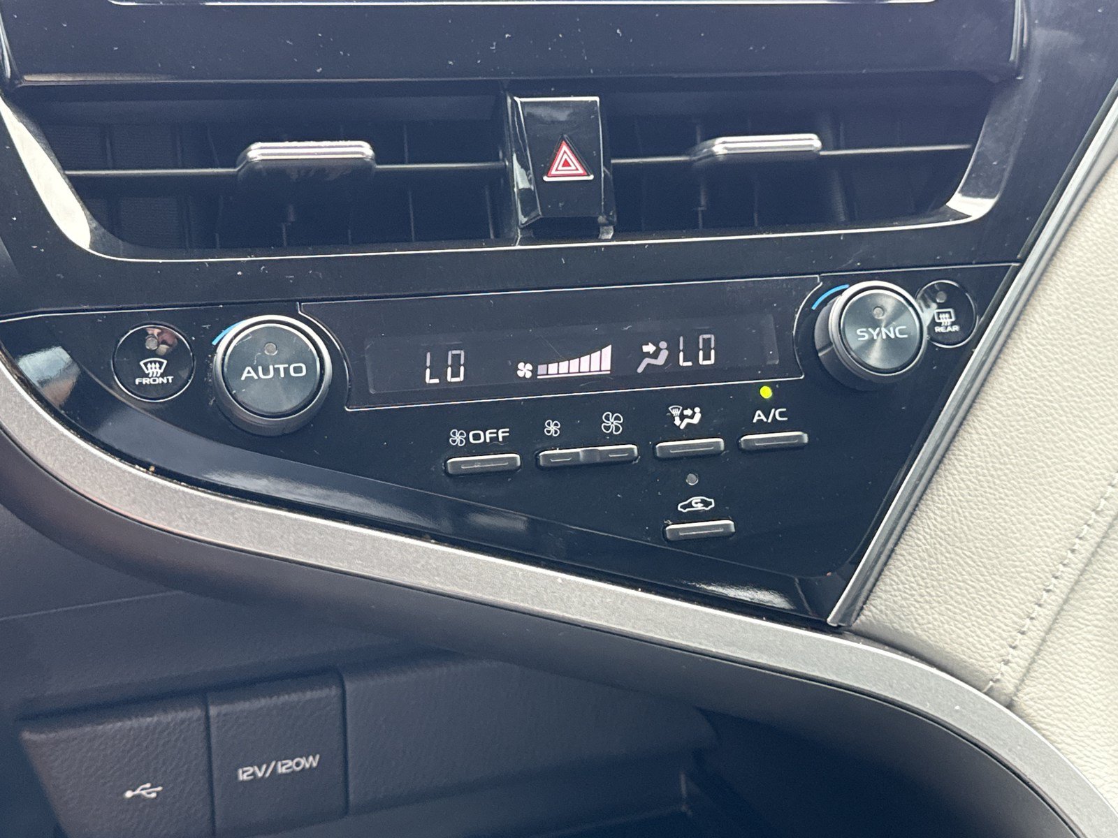 Used 2023 Toyota Camry LE FWD image 23