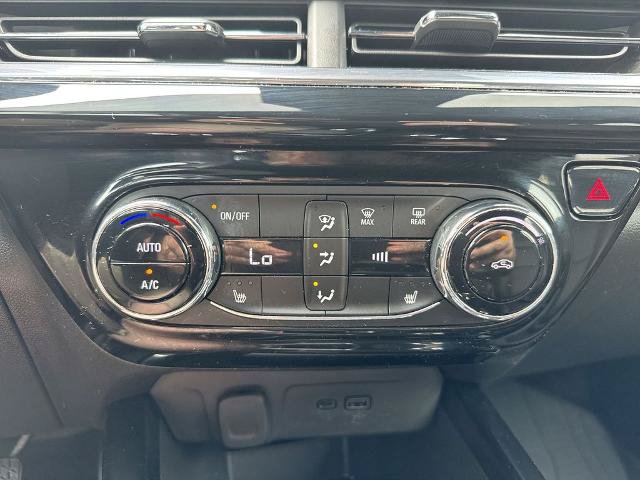 Used 2025 Chevrolet Trax RS w/ Driver Confidence Package FWD image 16