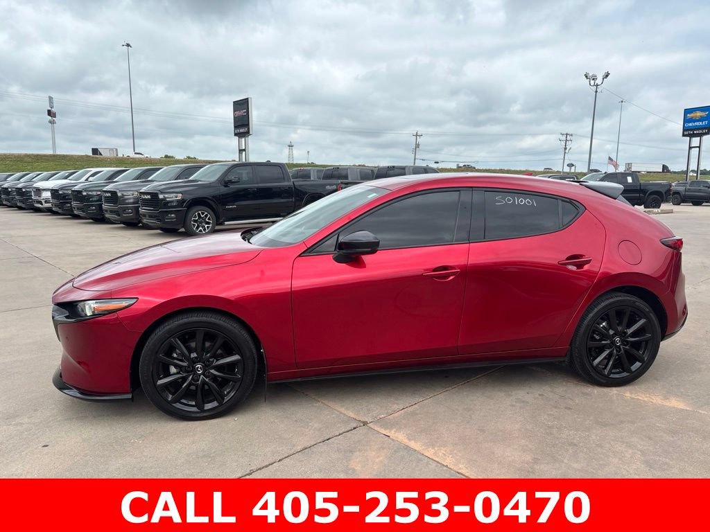 Used 2023 MAZDA MAZDA3 Hatchback w/Premium Plus Pkg AWD/4WD image 3