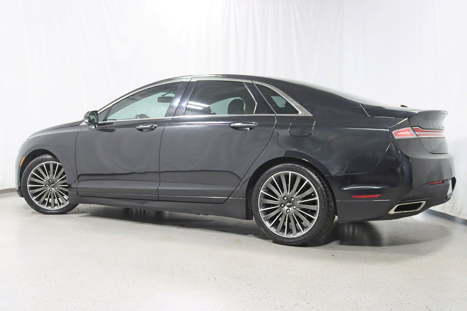 Used 2015 Lincoln MKZ AWD w/ Equipment Group 102A Reserve image 4