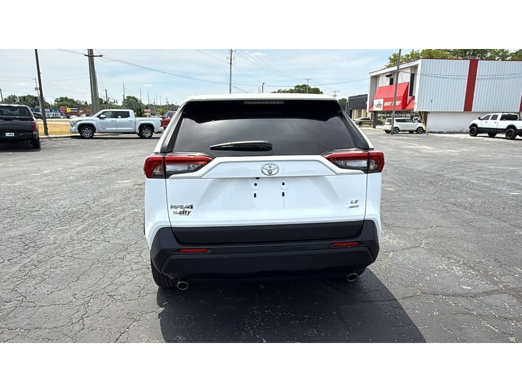 Certified 2025 Toyota RAV4 LE AWD/4WD image 6