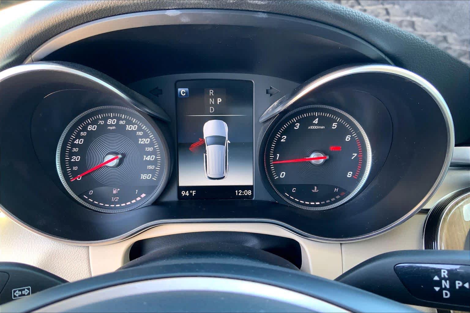 Used 2018 Mercedes-Benz GLC 300 4MATIC image 25