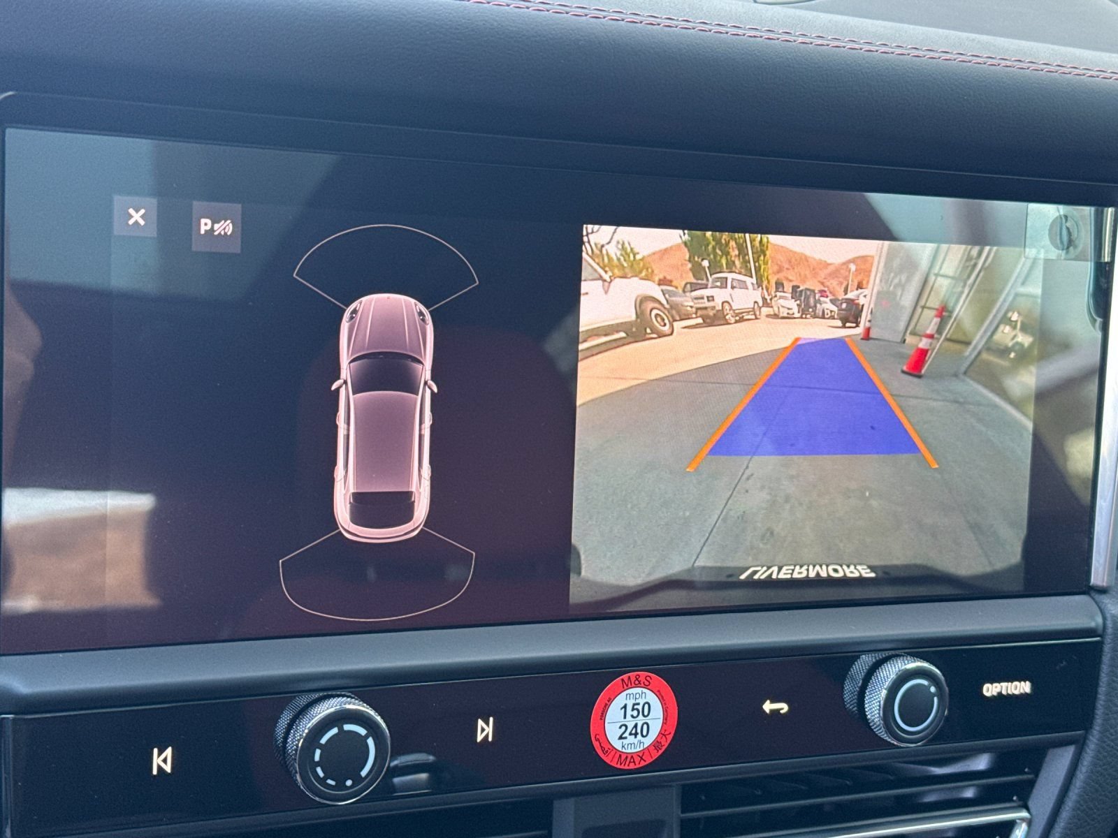 New 2026 Porsche Macan AWD/4WD image 20