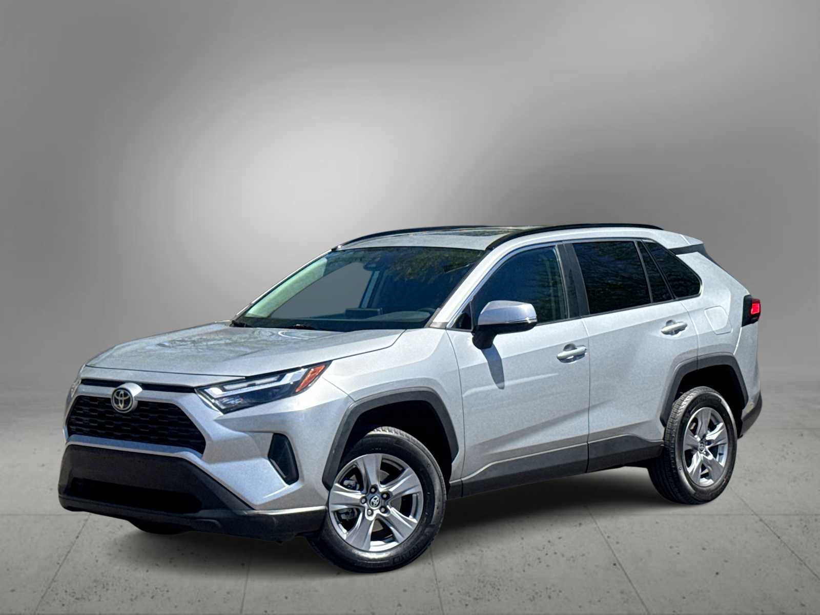 Used 2022 Toyota RAV4 XLE