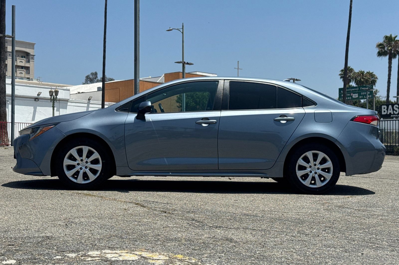 Certified 2022 Toyota Corolla LE FWD image 7
