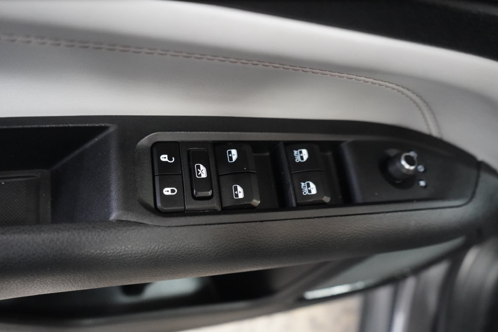 Used 2024 Jeep Compass Limited AWD/4WD image 30