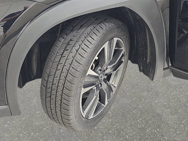 Used 2020 Lexus UX 250h w/ Premium Package AWD/4WD image 32