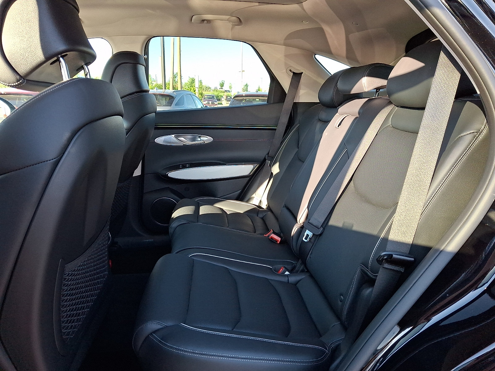 Certified 2026 Genesis GV70 2.5T Advanced AWD/4WD image 10