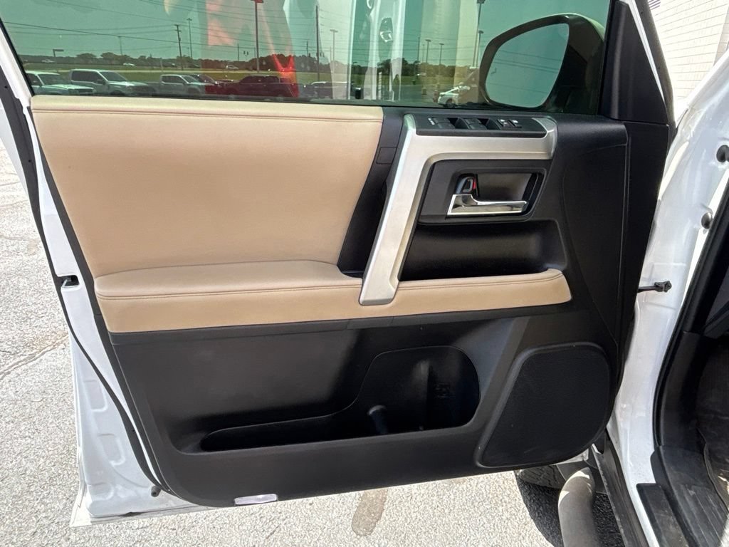 Used 2024 Toyota 4Runner SR5 Premium w/ Moonroof Package AWD/4WD image 6