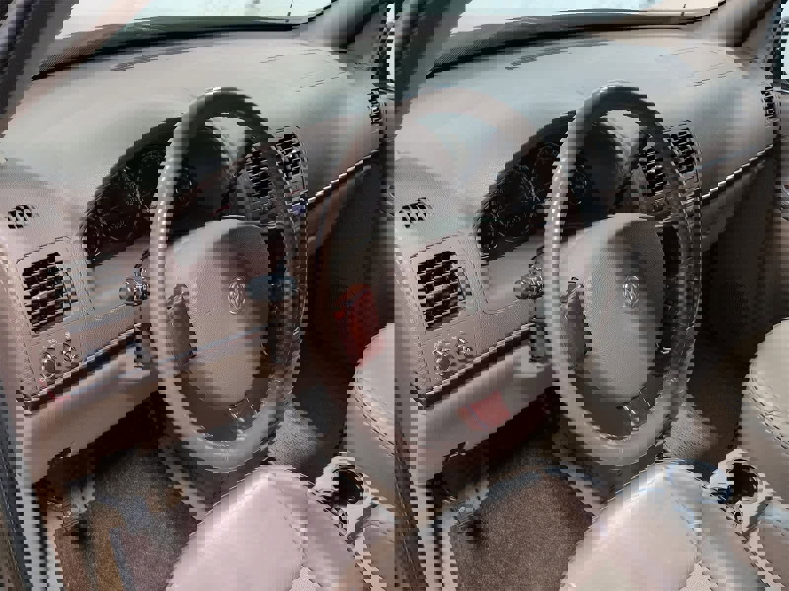 Used 2005 Buick Terraza CX image 10