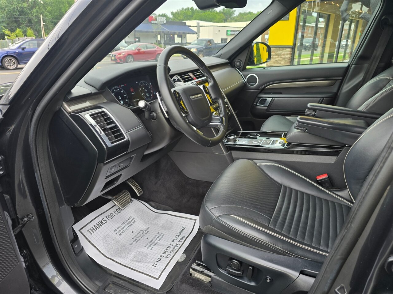 Used 2019 Land Rover Discovery HSE AWD/4WD image 12