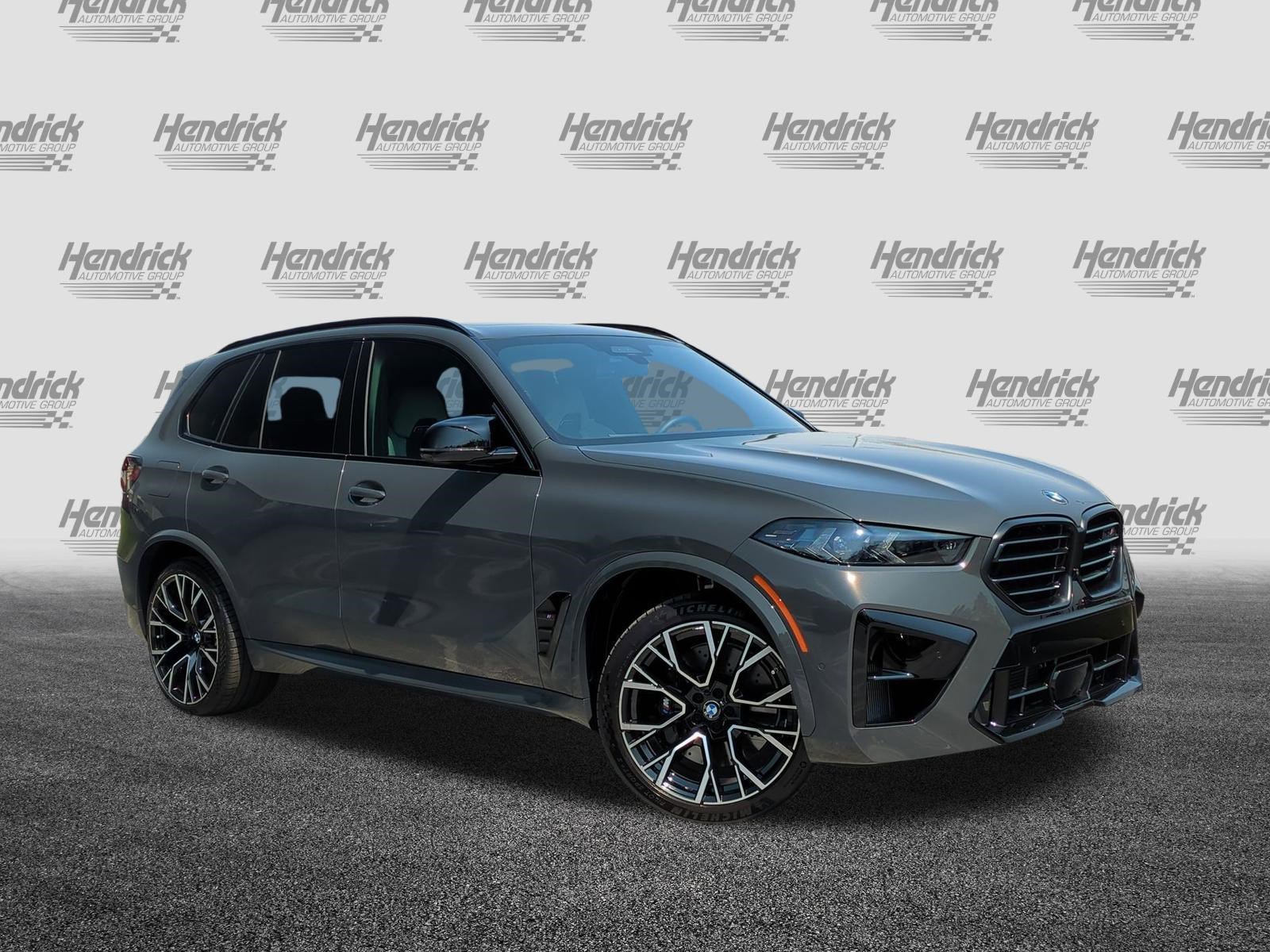 Used 2026 BMW X5 M Competition w/ Executive Package image 2