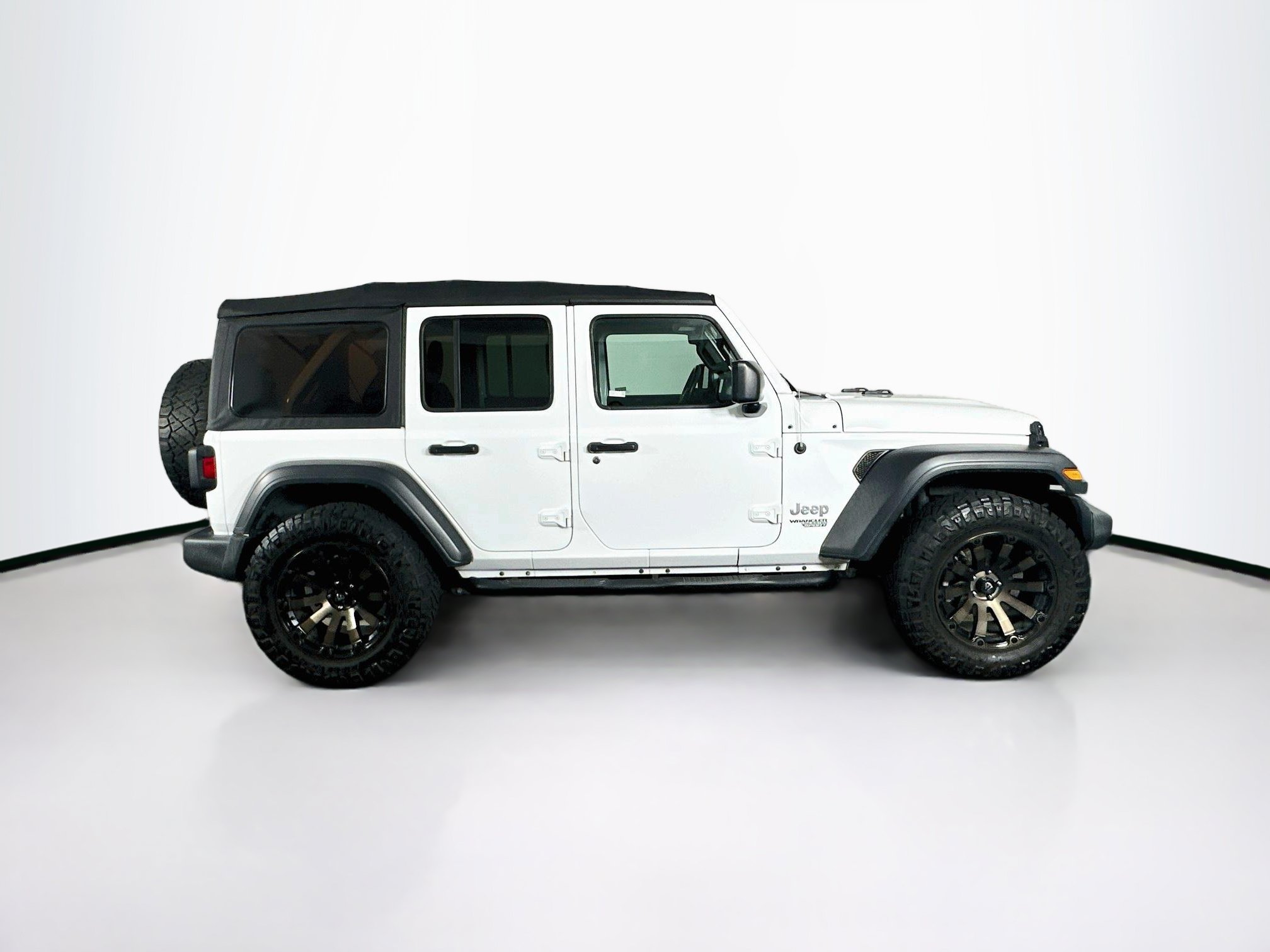 Used 2018 Jeep Wrangler Unlimited Sport S AWD/4WD image 10
