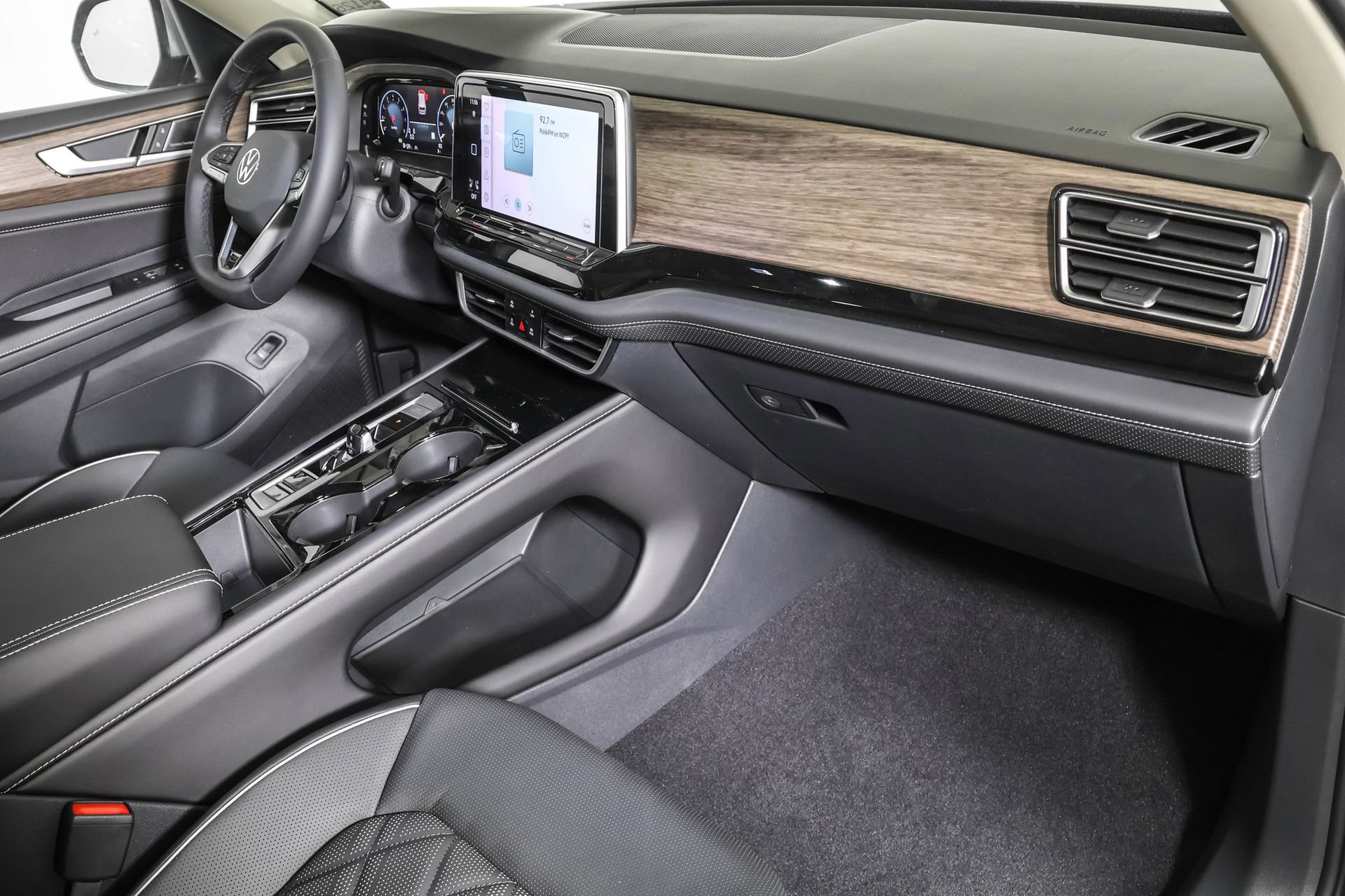 New 2026 Volkswagen Atlas SEL Premium R-Line image 43