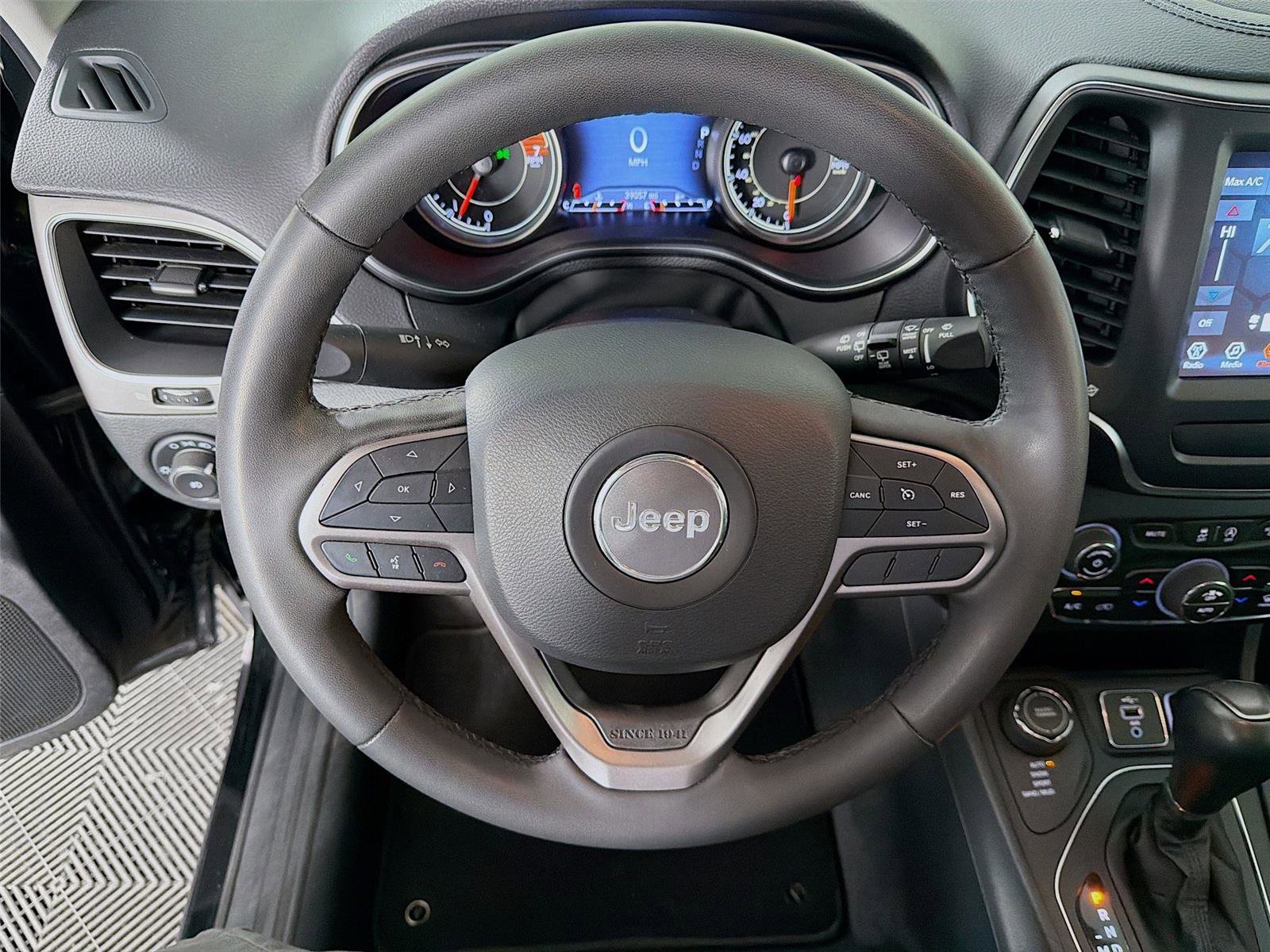 Used 2022 Jeep Cherokee Latitude Lux AWD/4WD image 12