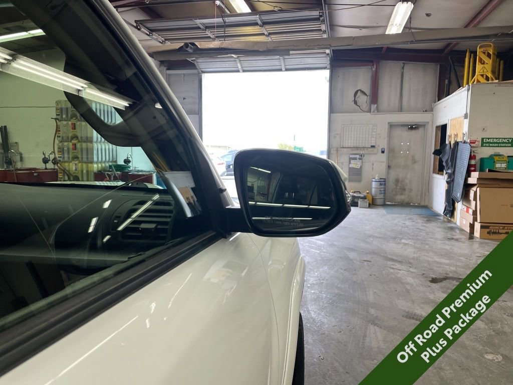 Used 2023 Toyota 4Runner TRD Off-Road Premium w/ Off Road Premium Plus Package AWD/4WD image 10