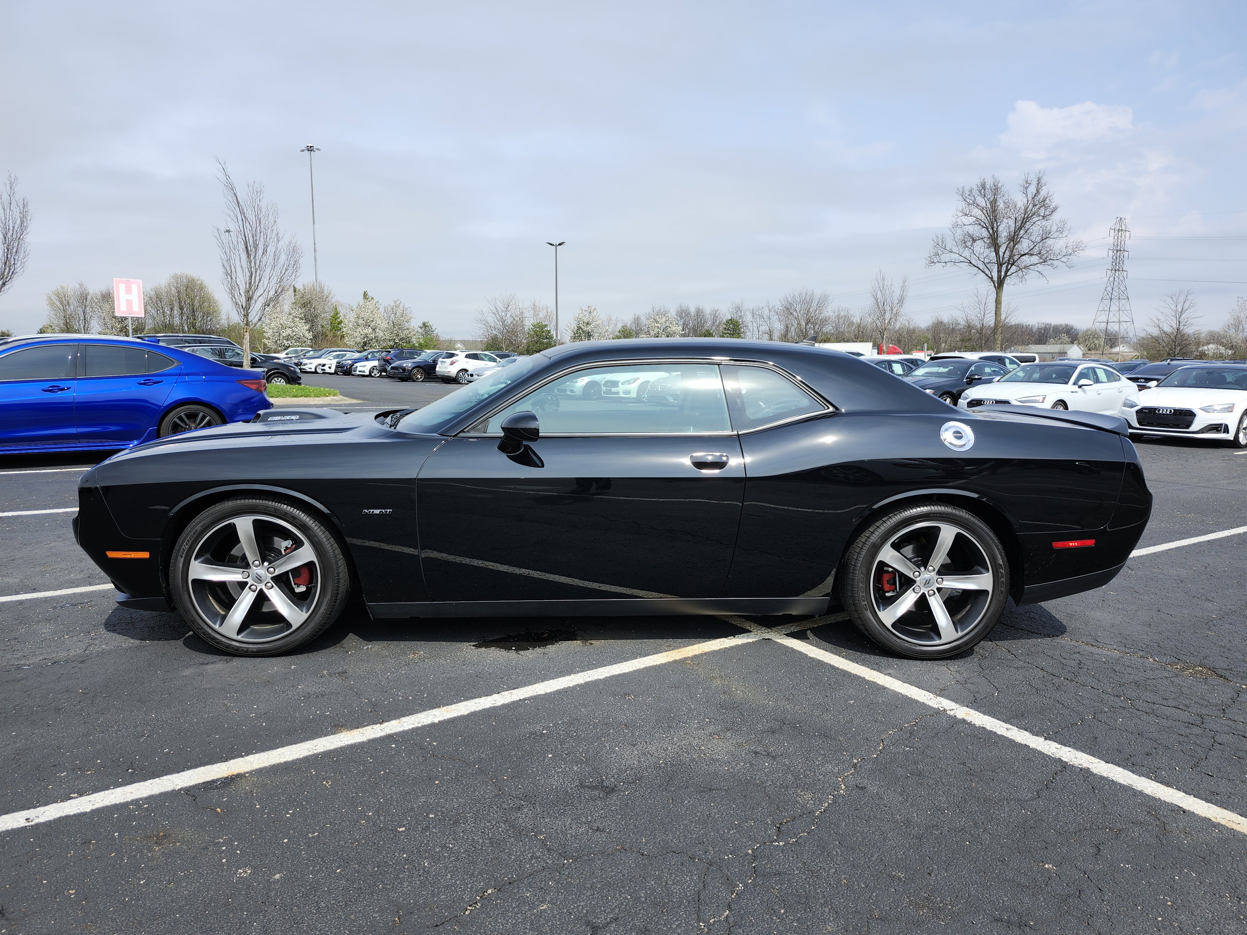 Used 2017 Dodge Challenger R/T Plus image 24