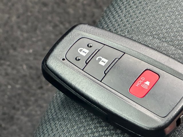 Certified 2025 Toyota RAV4 XLE AWD/4WD image 21